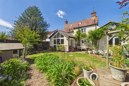 High Road, 4 bedroom Detached House for sale, &pound;425,000
