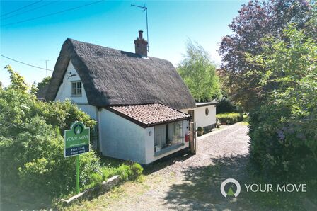 High Road, 4 bedroom Detached House for sale, &pound;450,000