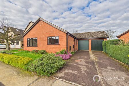 Oak Tree Way, 3 bedroom Detached Bungalow to rent, &pound;1,100 pcm