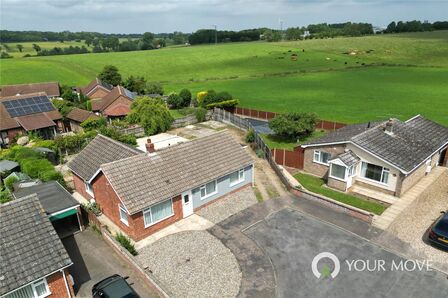 Lovat Close, 3 bedroom Detached Bungalow for sale, &pound;350,000