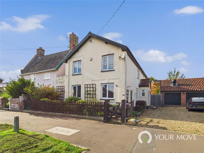 Main image of 4 bedroom Link Detached House for sale, London Road, Harleston, Norfolk, IP20