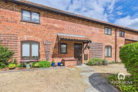 2 bedroom Mid Terrace House for sale