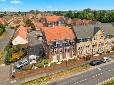 2 bedroom Flat for sale