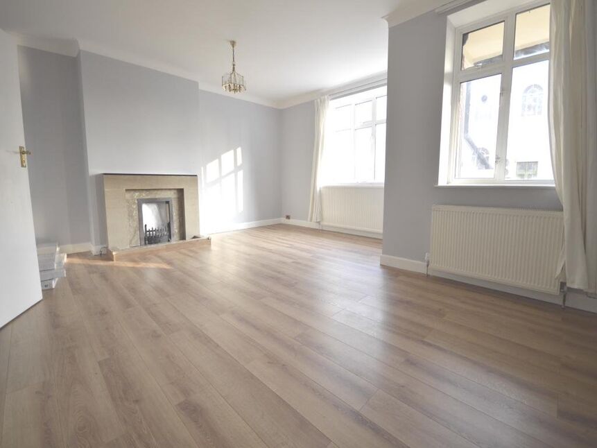 Lounge / Dining Room
