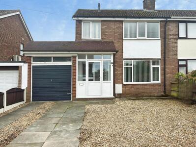 Appleton Road, 3 bedroom Semi Detached House to rent, &pound;950 pcm