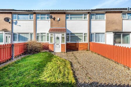 Tewkesbury, 3 bedroom Mid Terrace House to rent, £750 pcm