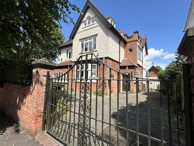 Wharncliffe Road, 5 bedroom Detached House for sale, &pound;605,000