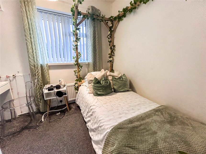 3 bedroom Semi Detached House for sale, St. Norbert Drive, Ilkeston