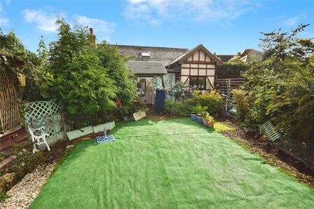 2 bedroom Detached House for sale