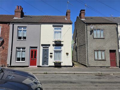 Westwick Street, 2 bedroom End Terrace House for sale, £135,000