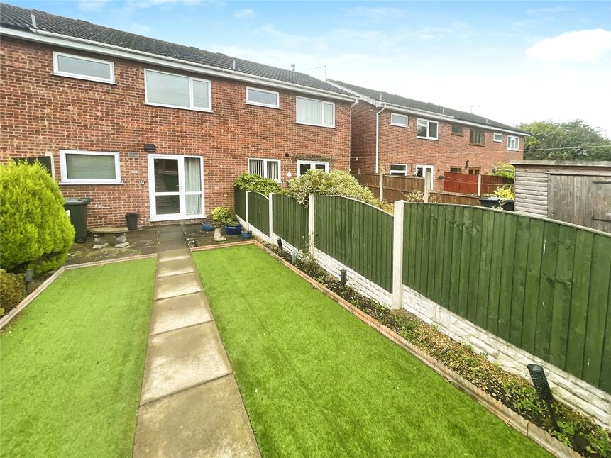 3 bedroom Mid Terrace House for sale, Beatty Walk, Ilkeston, DE7 £99,000