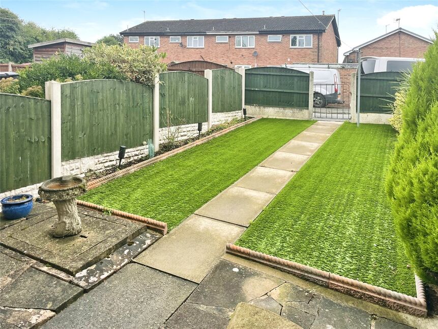 3 bedroom Mid Terrace House for sale, Beatty Walk, Ilkeston, DE7 £99,000