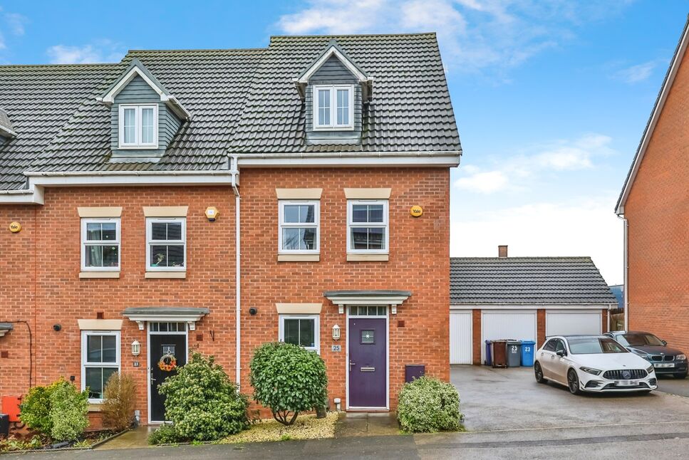 Main image of 3 bedroom End Terrace House for sale, Charnos Street, Ilkeston, Derbyshire, DE7