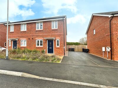 3 bedroom Semi Detached House to rent
