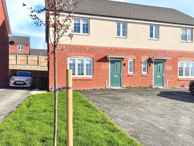Butterworth Road, 4 bedroom Semi Detached House to rent, £1,345 pcm