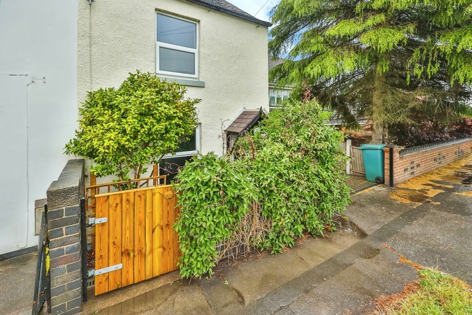Main image of 3 bedroom End Terrace House for sale, Hassock Lane, Shipley, Derbyshire, DE75