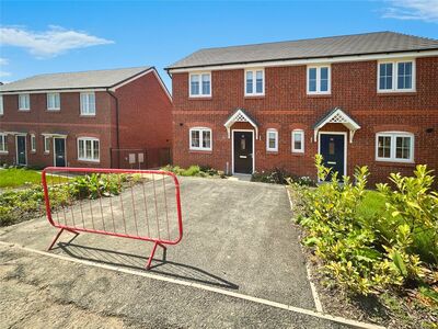Butterworth Road, 3 bedroom Semi Detached House to rent, £1,150 pcm