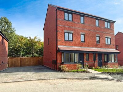 4 bedroom Semi Detached House for sale