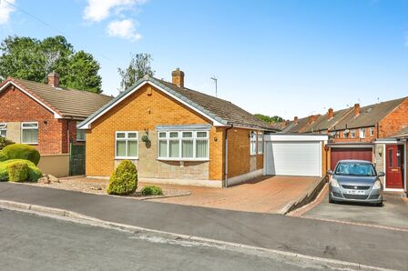 England Crescent, 3 bedroom Detached Bungalow for sale, £300,000