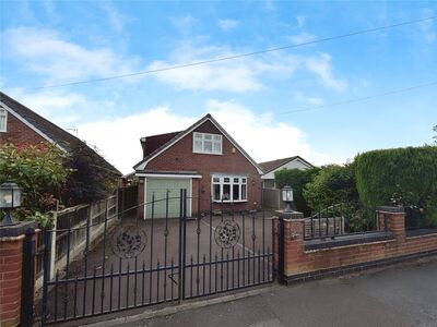 Homecroft Avenue, 3 bedroom Detached Bungalow for sale, £250,000