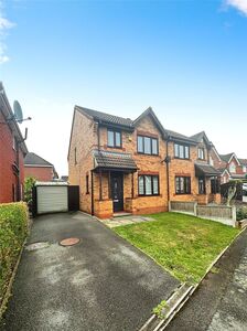 Wakefield Croft, 3 bedroom Semi Detached House for sale, £240,000