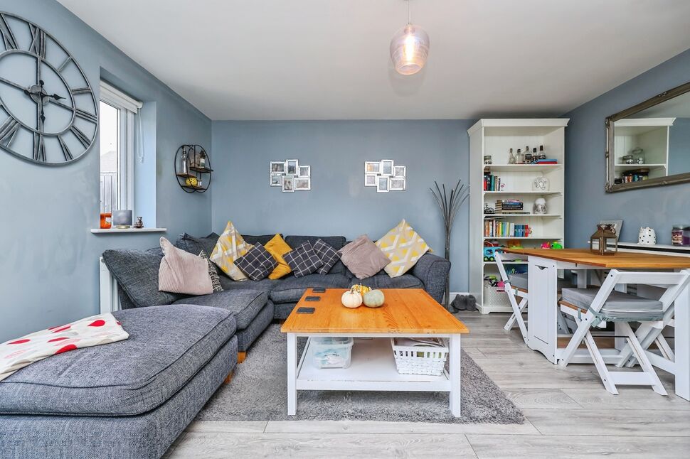 Lounge / Dining room