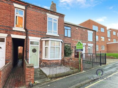 3 bedroom Mid Terrace House for sale