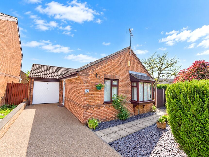 Main image of 3 bedroom Detached Bungalow for sale, Fiskerton Way, Oakwood, Derbyshire, DE21