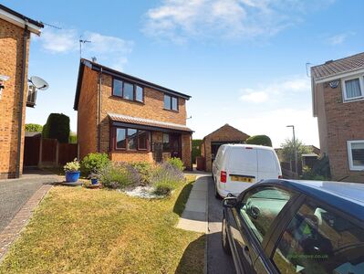 Haddon Close, 3 bedroom Detached House to rent, &pound;1,250 pcm