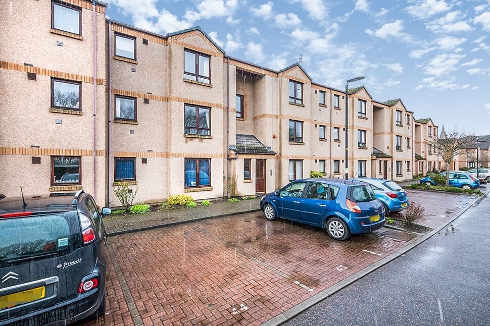 Main image of 2 bedroom Flat to rent, Cambrai Court Station Road, Dingwall, Ross-Shire, IV15
