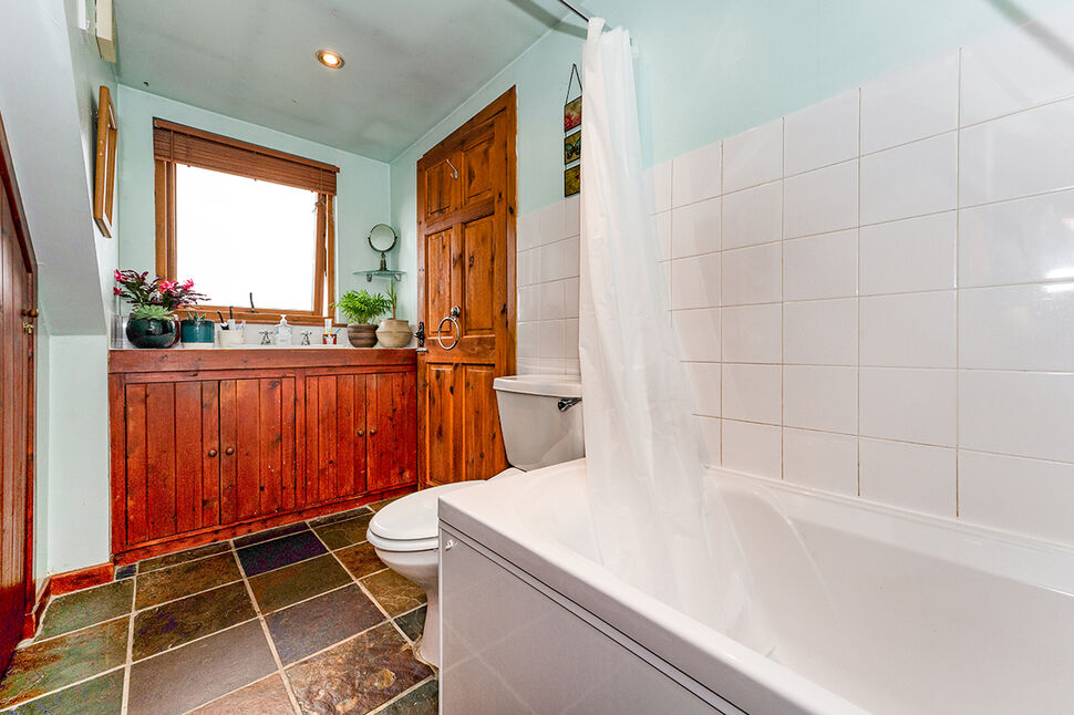 2 bedroom Semi Detached House for sale, Leachkin, Inverness, IV3 £175,000