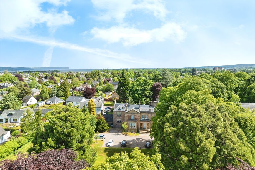 Garden & Location