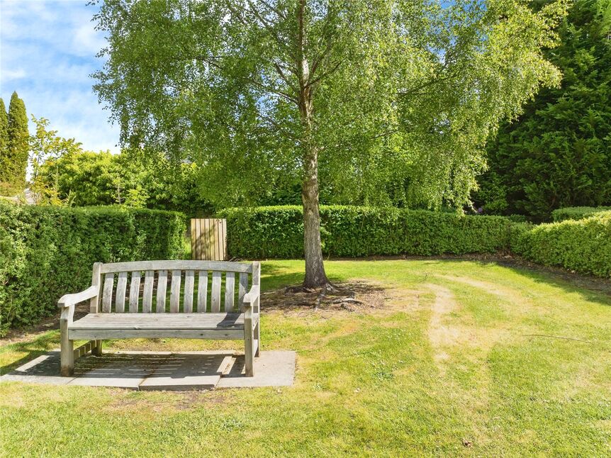 Garden & Location