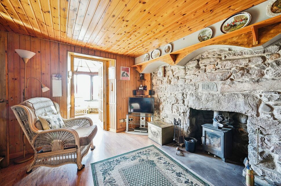 2 bedroom Detached House for sale, Achiltibuie, Ullapool, IV26 £240,000