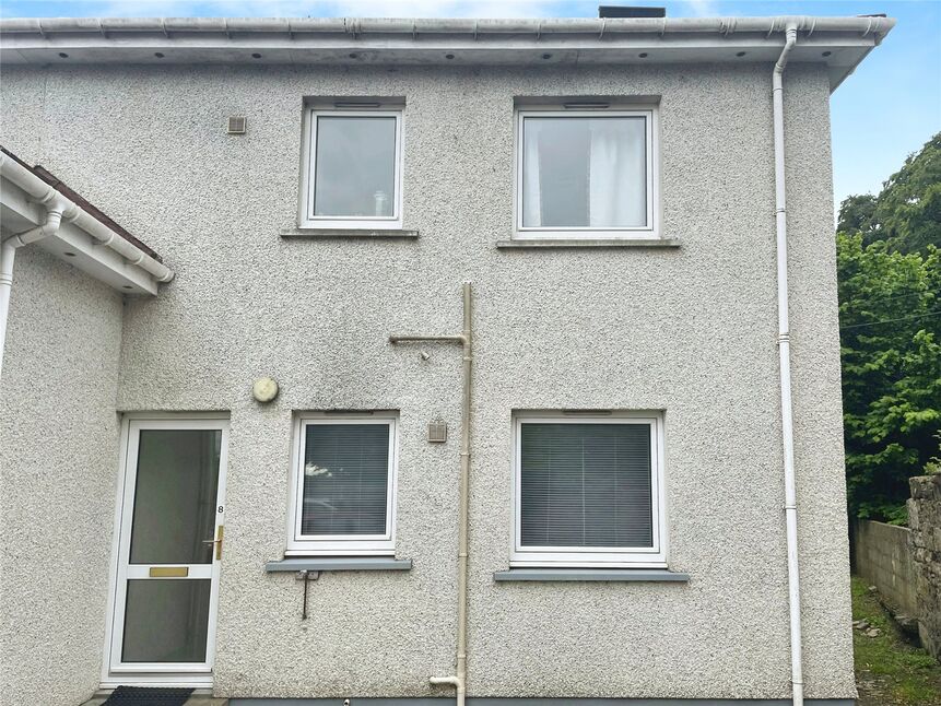 2 bedroom Flat for sale, Millburn Square, Inverness, IV2 £125,000