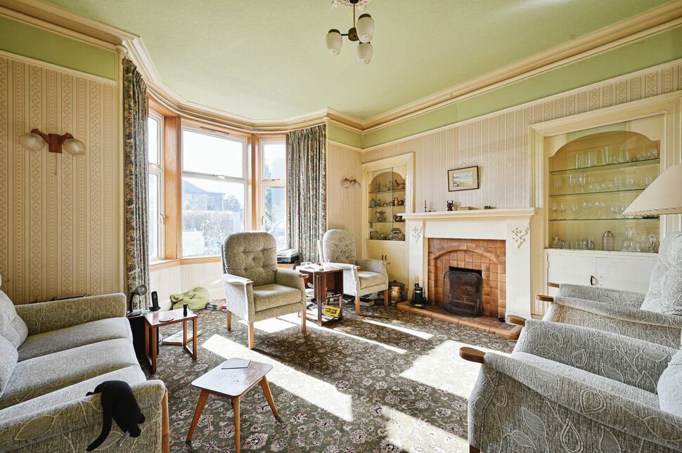 5 bedroom Detached House for sale, Midmills Road, Inverness, IV2 £400,000