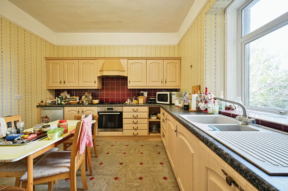 5 bedroom Detached House for sale, Midmills Road, Inverness, IV2 £400,000