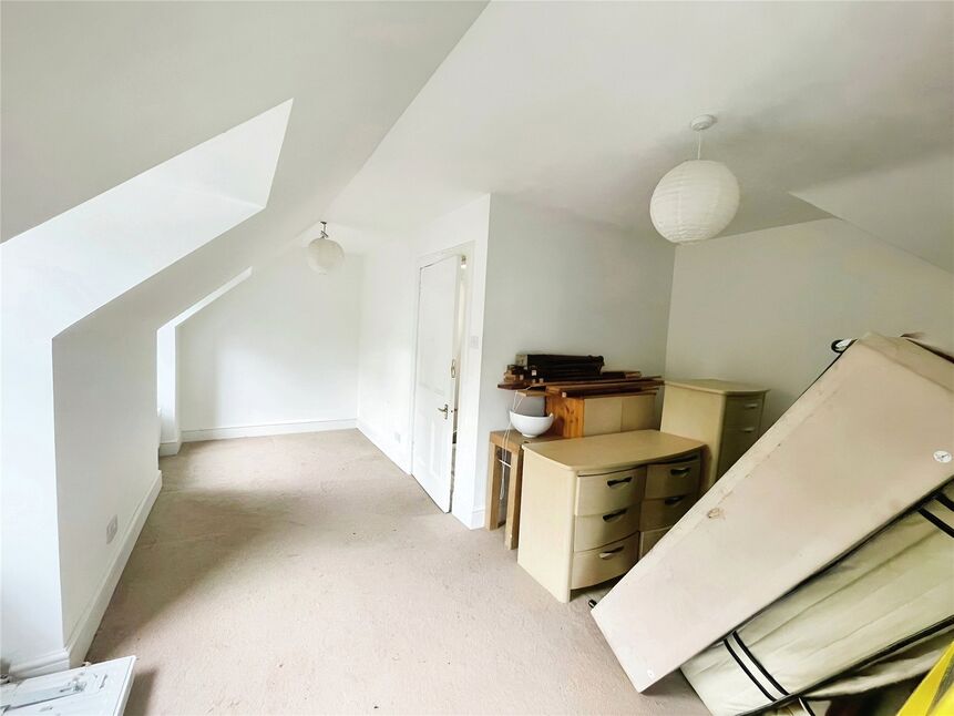 3 bedroom Semi Detached House for sale, Kingsmills Road, IV2 £180,000