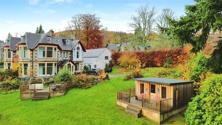 5 bedroom Semi Detached House for sale