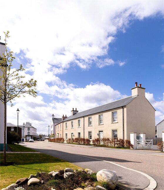 3 bedroom Detached House for sale, Tornagrain, IV2 £330,000