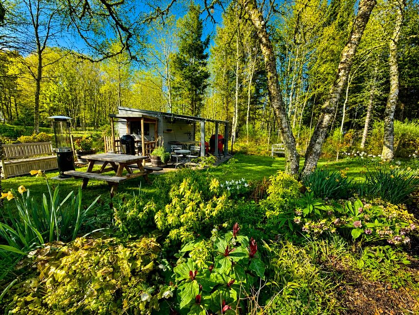 Garden and Location