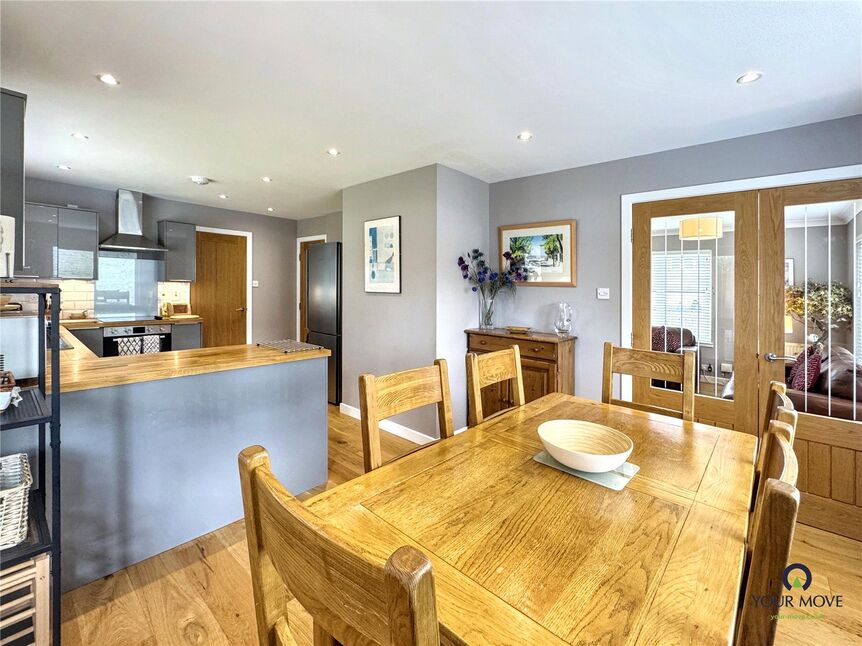 Kitchen / Diner