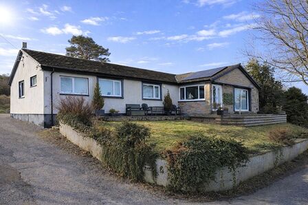 4 bedroom Detached Bungalow for sale