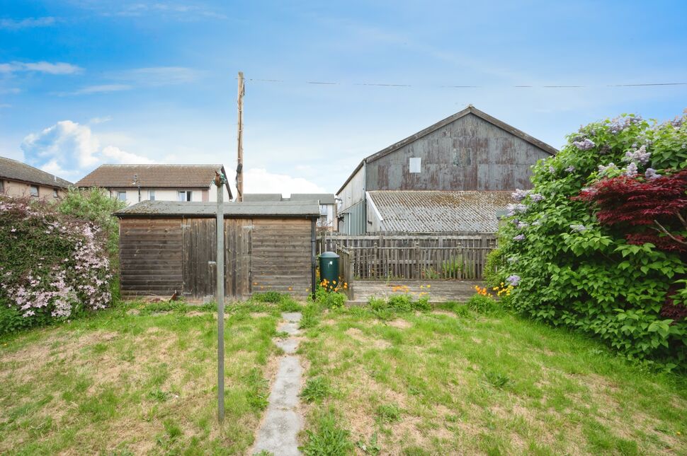 Garden & Location