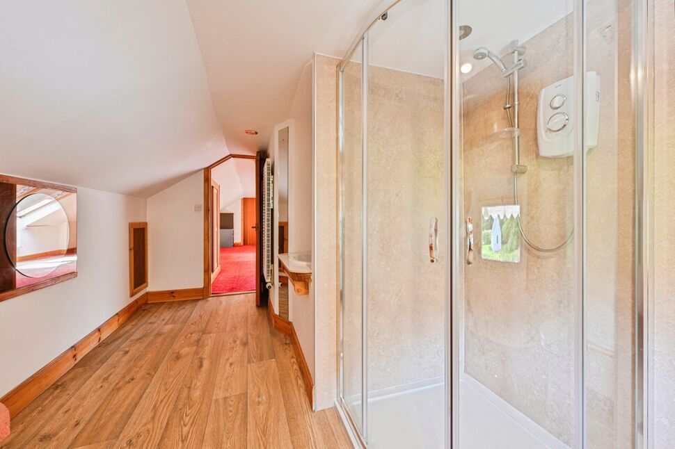 En-Suite 1