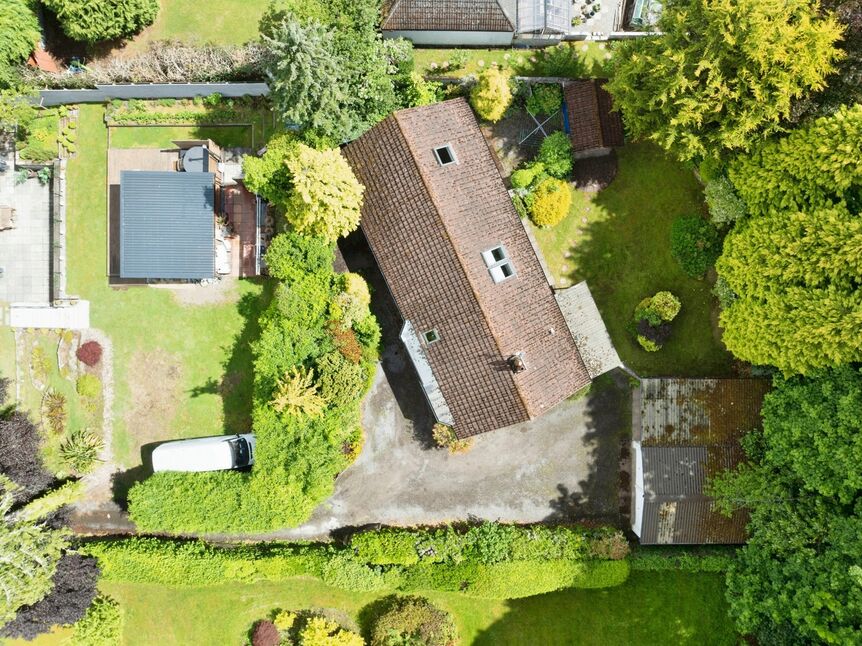 Garden & Location