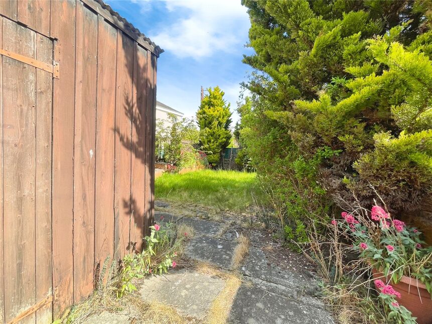 Garden & Location