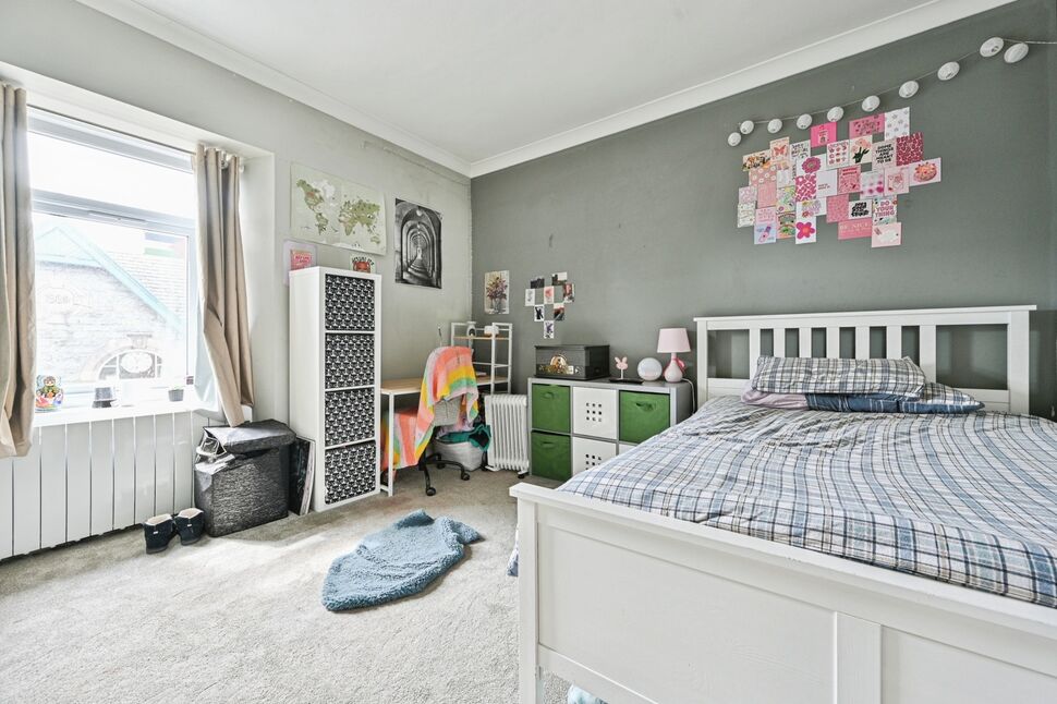 Bedroom 3 / Office
