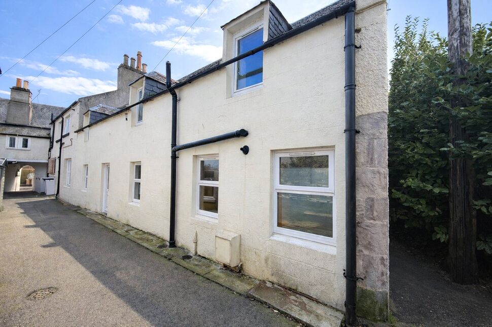 3 bedroom End Terrace House for sale