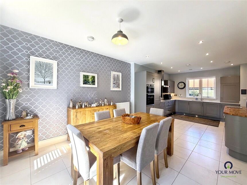 Kitchen / Diner